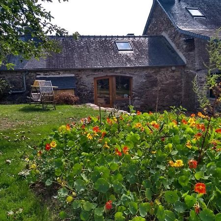 Chaleureuse Maisonnette Hotel Lopérec Екстериор снимка
