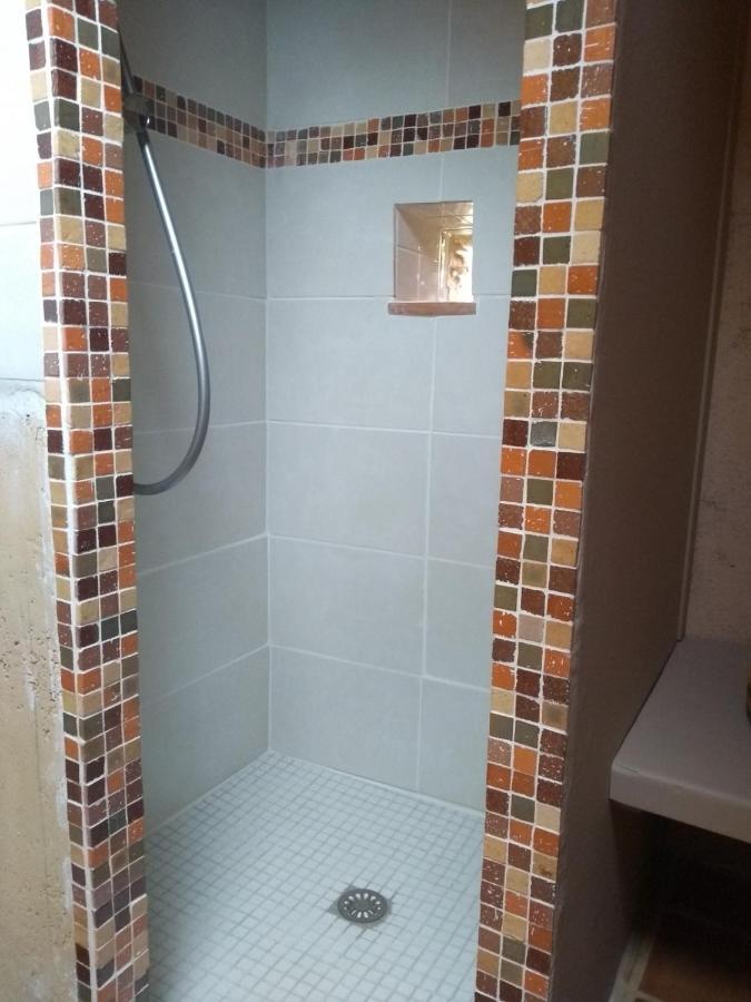 Chaleureuse Maisonnette Hotel Lopérec Екстериор снимка